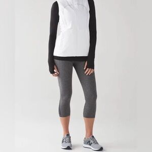 lululemon athletica 🆕 NWT Gray free runner cropped Leggings size 4